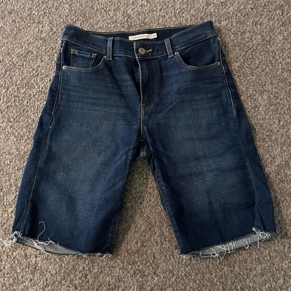 Levi’s classic Bermuda shorts